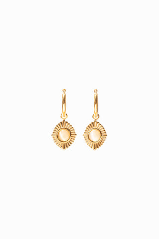 Stilen Chanel Huggie Earrings - Gold