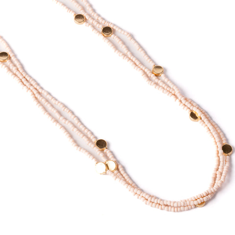 Stilen Kristen Triple Chain Beaded Necklace - Natural