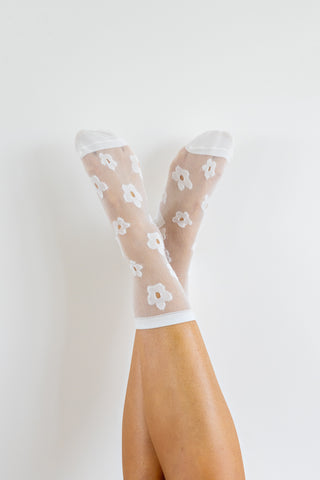 Stilen Leoni Sheer Socks - White