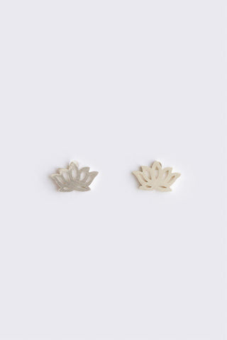 Stilen Lottie Lotus Stud Earrings - Silver