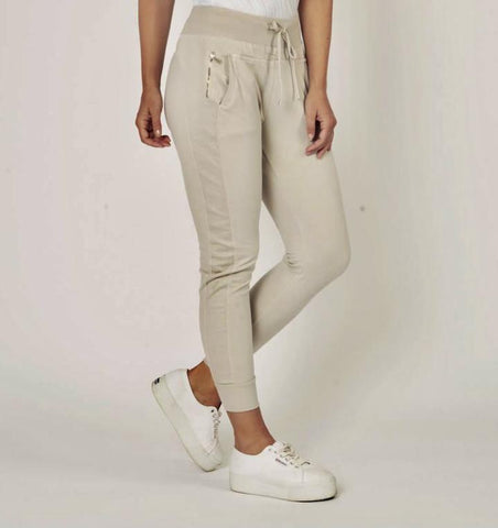 SUZY D ULTIMATE JOGGERS - BEIGE