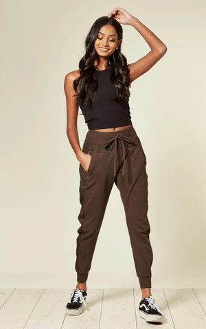 SUZY D ULTIMATE JOGGERS - BROWN