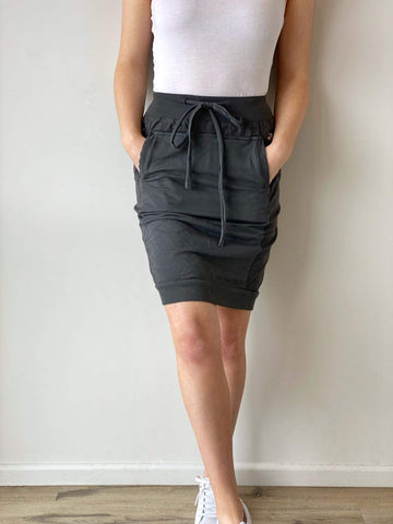 SUZY D MILA ULTIMATE JERSEY SKIRT - DARK GREY