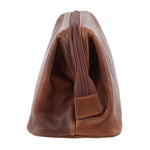 PIERRE CARDIN RUSTIC LEATHER TOILETRY BAG COGNAC